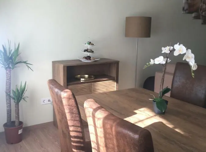 דירה Pisztacia Apartman אגר