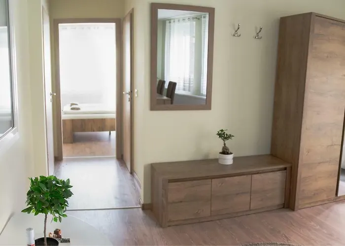 Pisztacia Apartman דירה