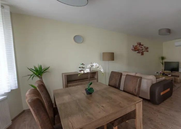 דירה Pisztacia Apartman אגר