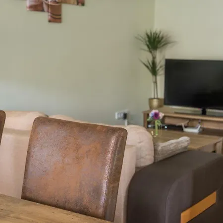 Pisztácia Apartman Apartman *
