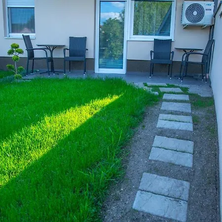 Pisztacia Apartman Apartament *
